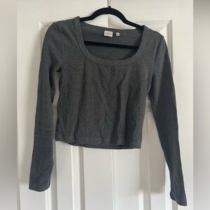 Aritzia Sunday Best BestHug Swoop long sleeve